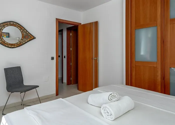 Apartment With Pool By Costarentals - Ref 194 *